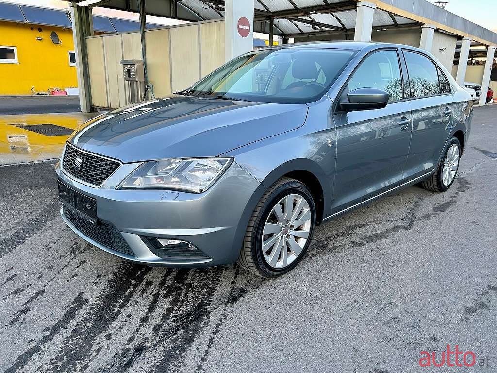 2013' SEAT Toledo photo #1
