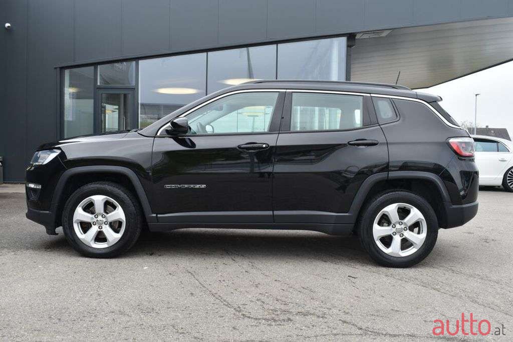 2019' Jeep Compass photo #3