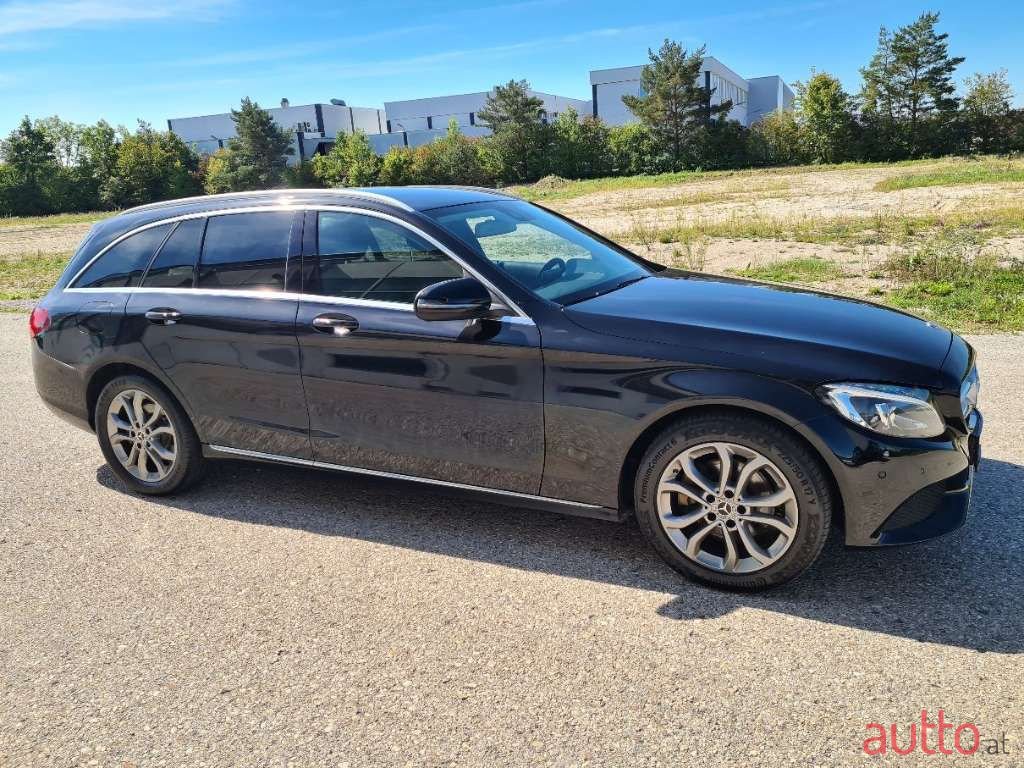 2018' Mercedes-Benz C-Klasse photo #5