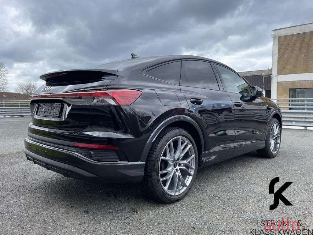 2022' Audi Q4 photo #5