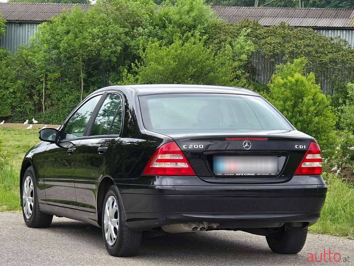 2005' Mercedes-Benz C-Klasse photo #3