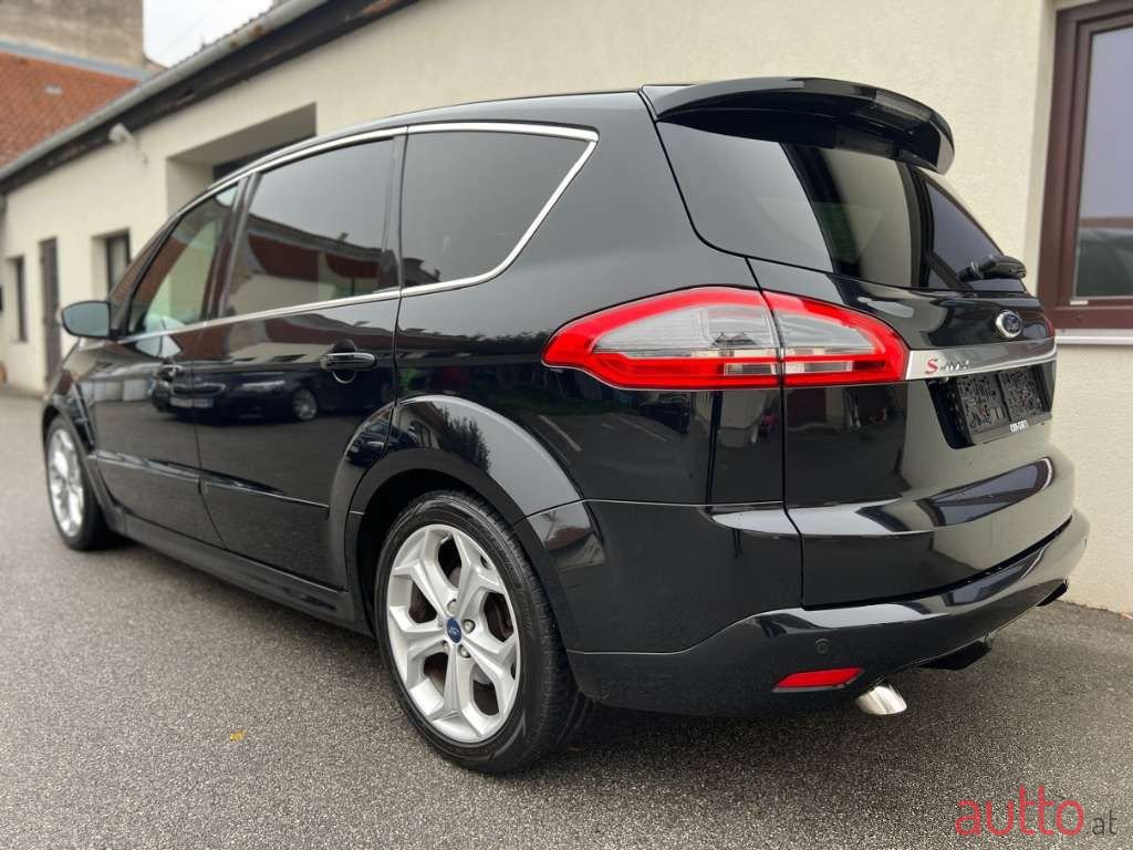 2012' Ford S-Max photo #5