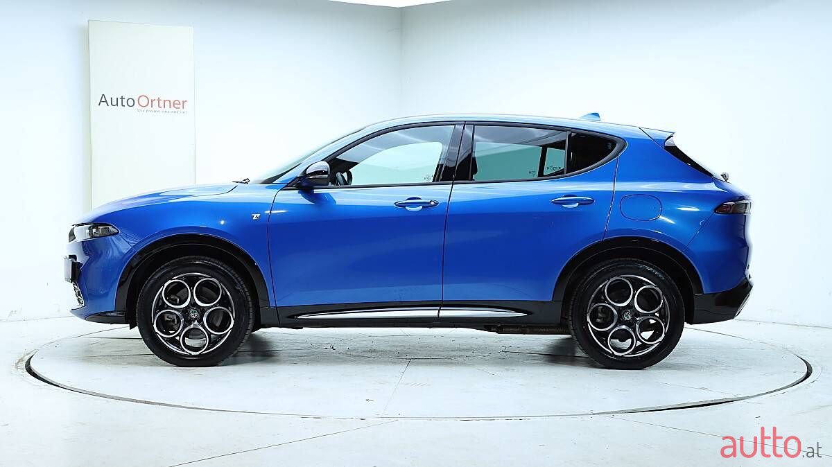 2023' Alfa Romeo Tonale photo #3
