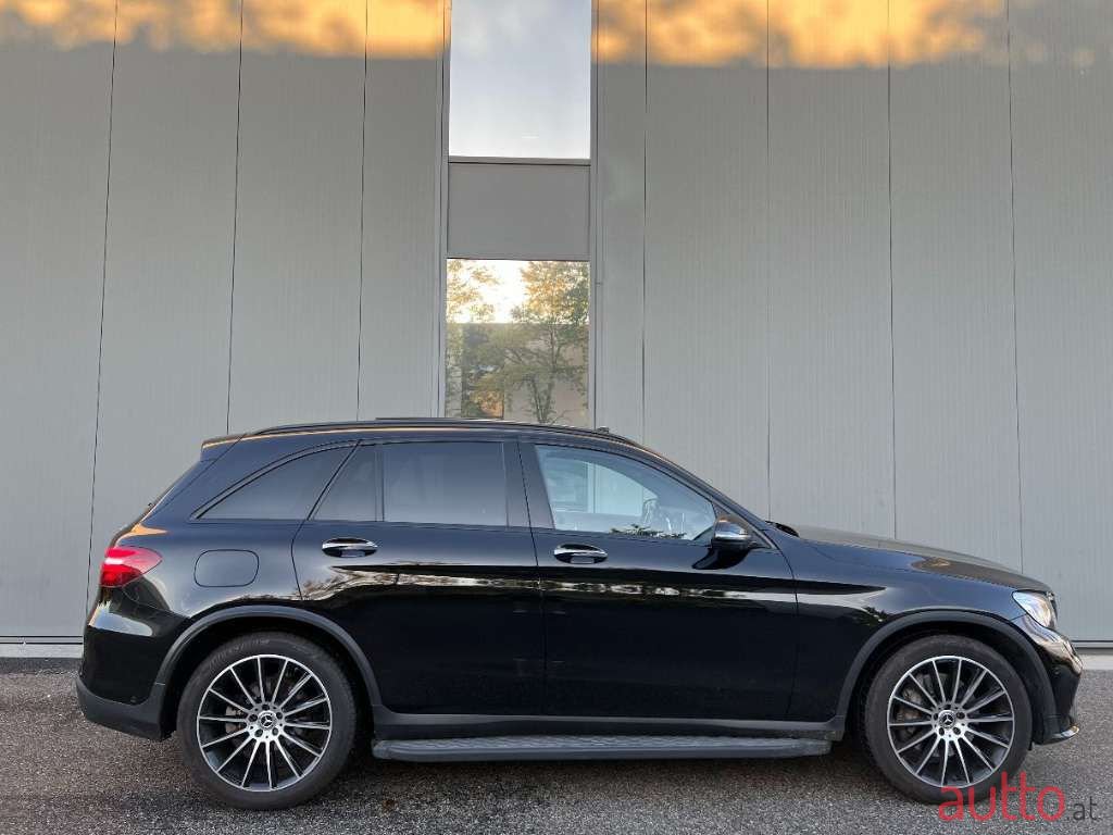 2017' Mercedes-Benz Glc-Klasse photo #4