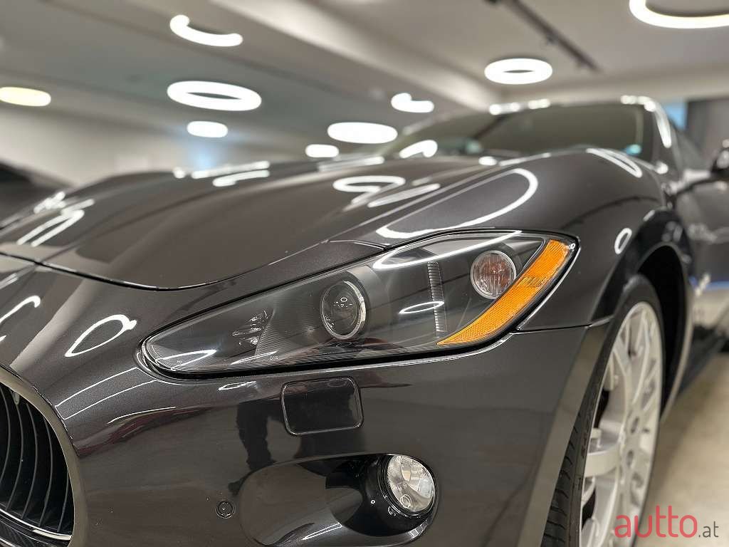 2009' Maserati Gran Turismo photo #5
