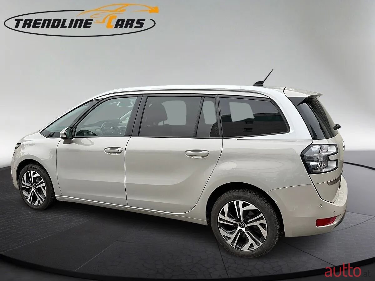 2022' Citroen C4 SpaceTourer photo #4