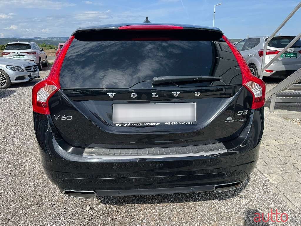 2017' Volvo V60 photo #4