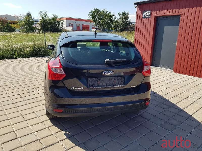 2013' Ford Focus photo #5