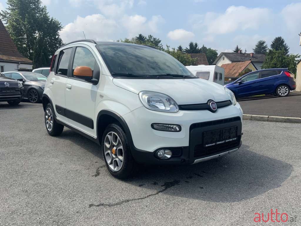 2014' Fiat Panda photo #3