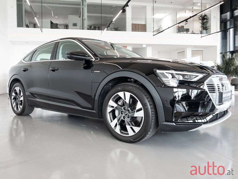 2021' Audi e-tron photo #2