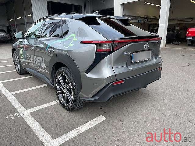 2023' Toyota bZ4X photo #2