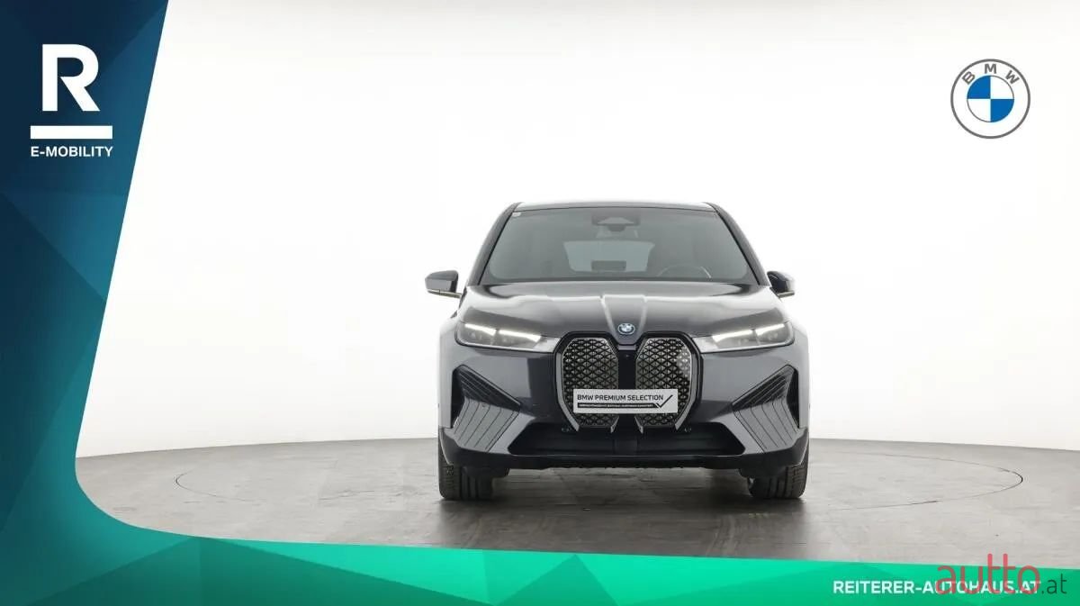 2023' BMW iX photo #2