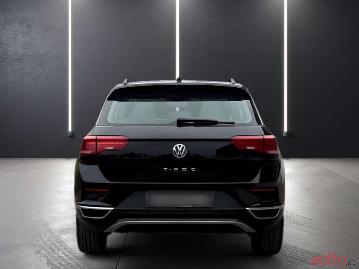 2019' Volkswagen T-Roc photo #3