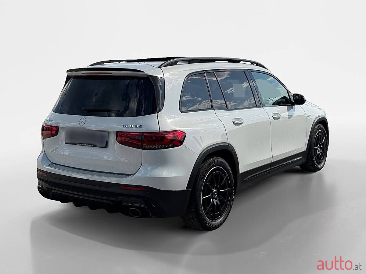 2022' Mercedes-Benz GLB photo #5