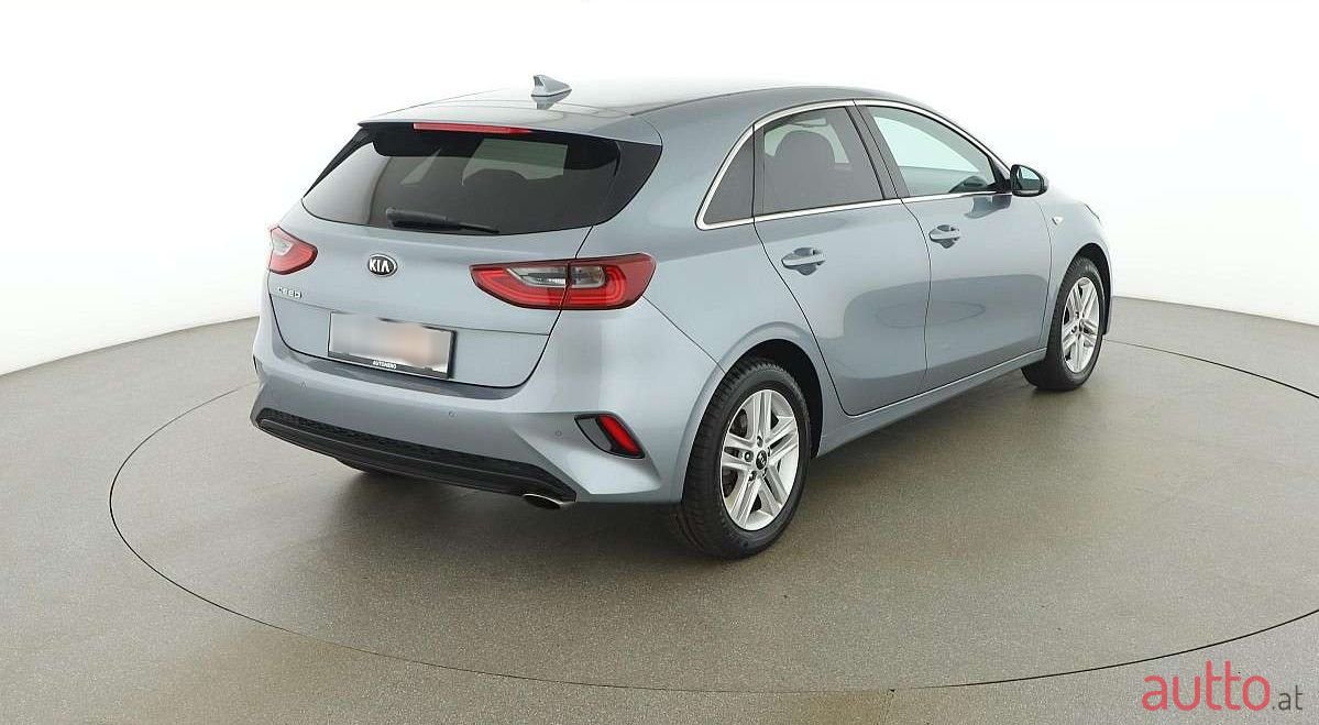 2020' Kia Ceed photo #5