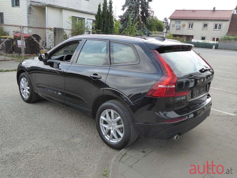 2019' Volvo XC60 photo #3