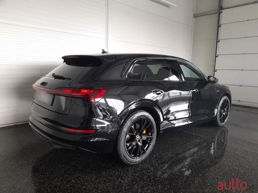 2023' Audi e-tron photo #1
