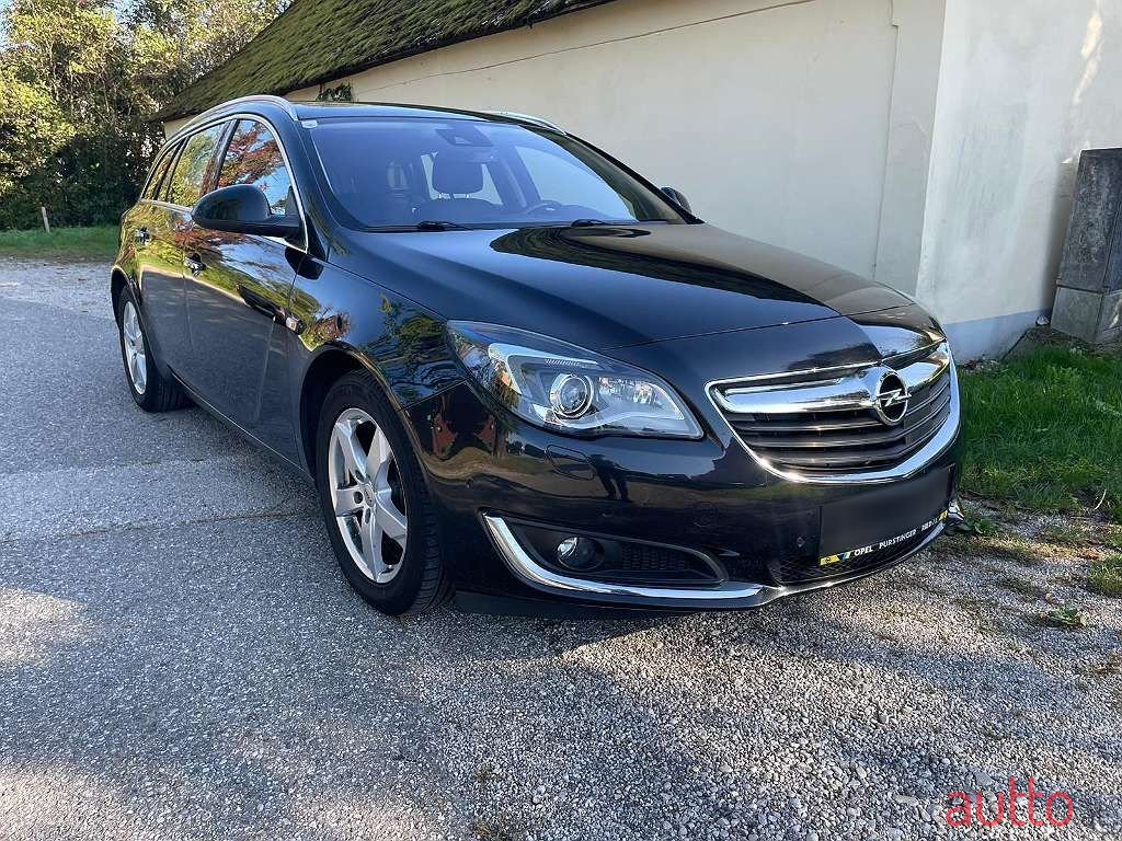 2015' Opel Insignia photo #2