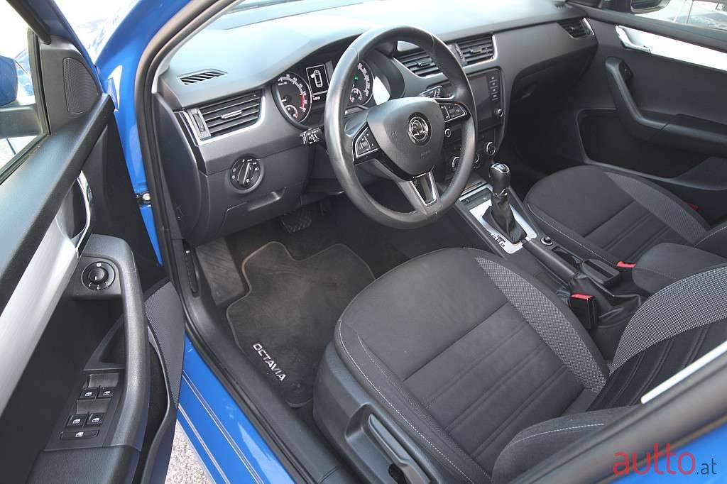2019' Skoda Octavia photo #6