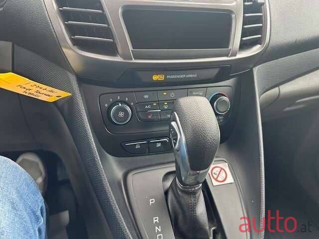 2021' Ford Tourneo photo #4