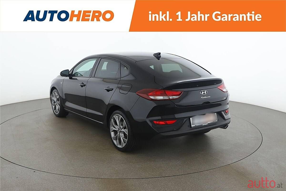2021' Hyundai i30 photo #2