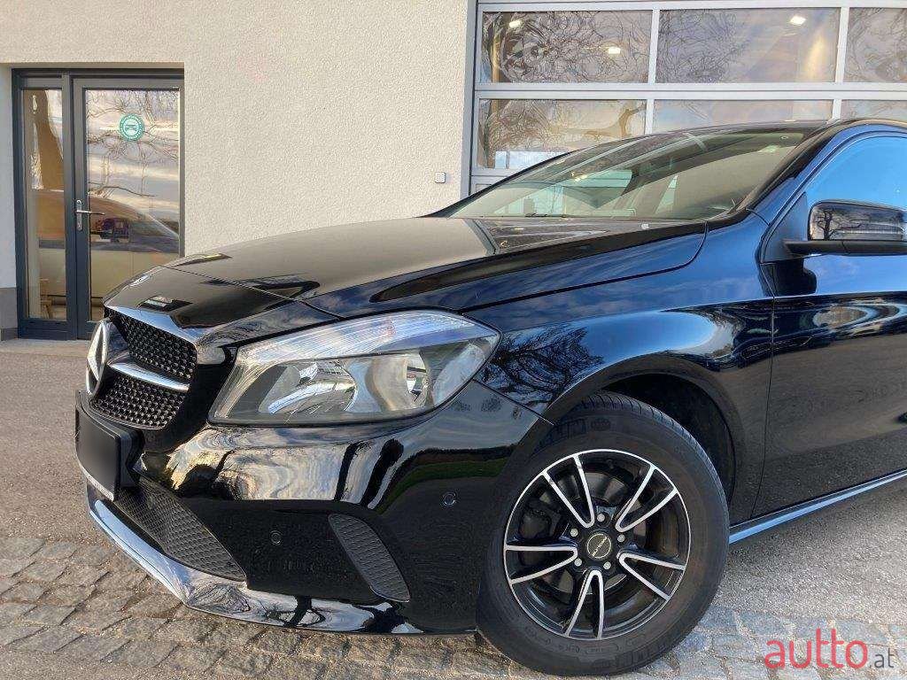 2017' Mercedes-Benz A-Klasse photo #2