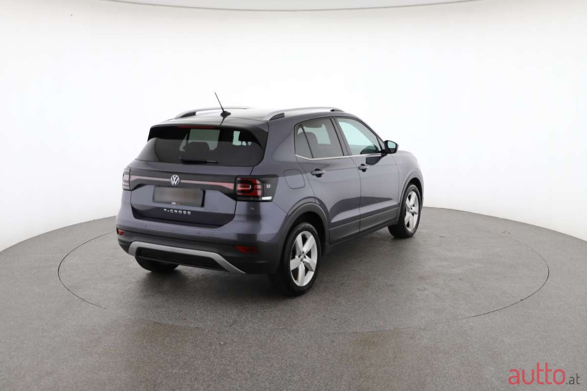 2023' Volkswagen T-Cross photo #3