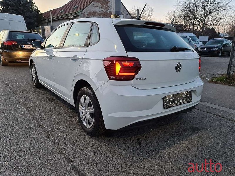 2019' Volkswagen Polo photo #3