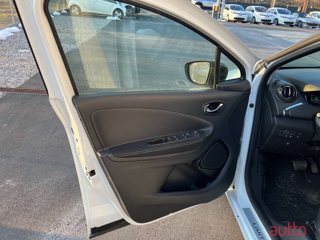 2019' Renault Zoe photo #5