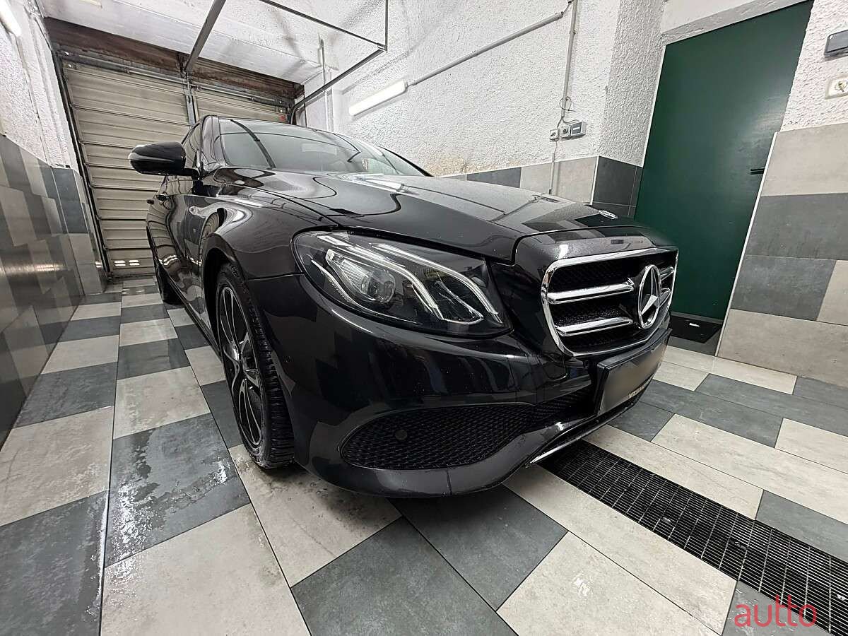 2017' Mercedes-Benz E-Klasse photo #2
