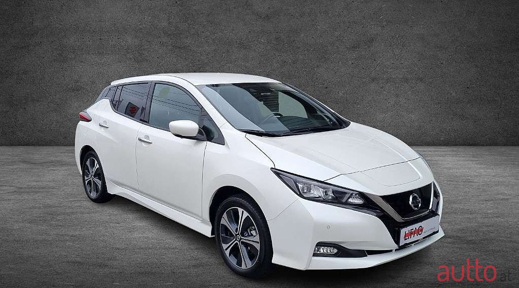 2021' Nissan Leaf photo #2