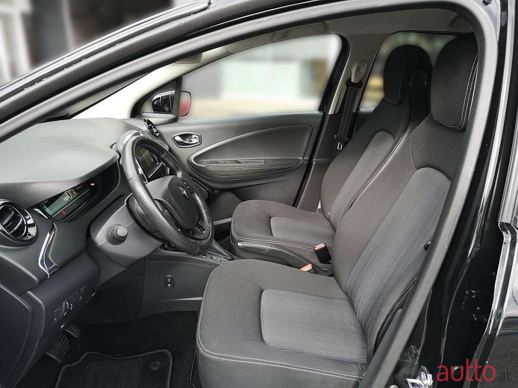 2018' Renault Zoe photo #5