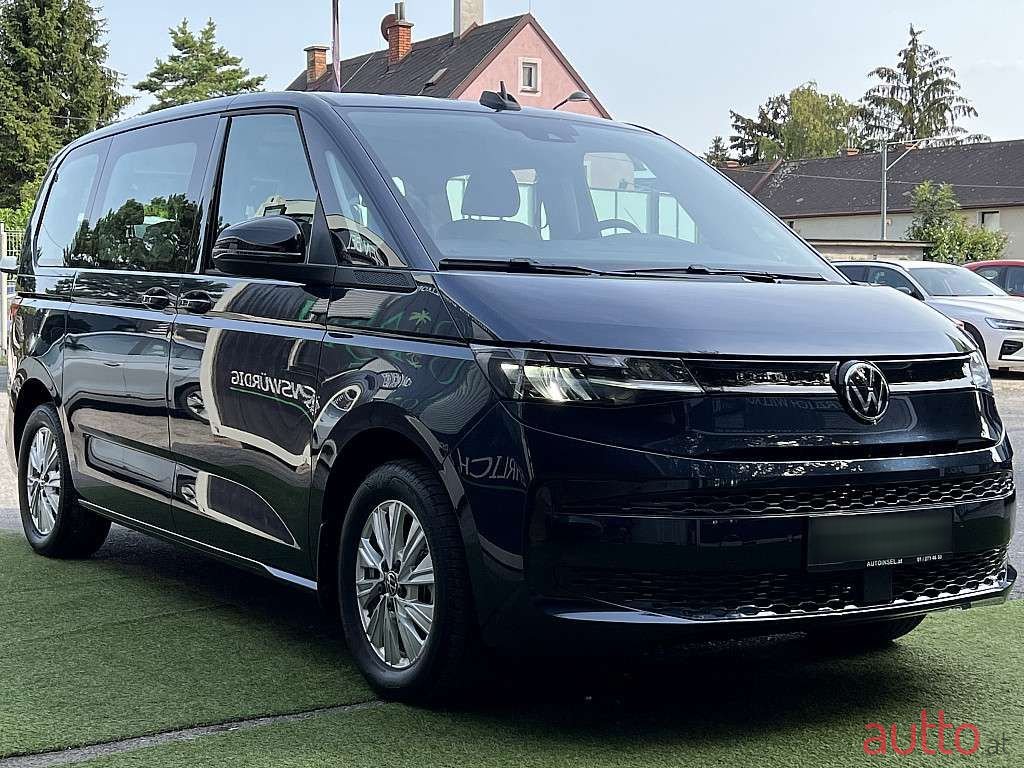 2022' Volkswagen Multivan photo #1