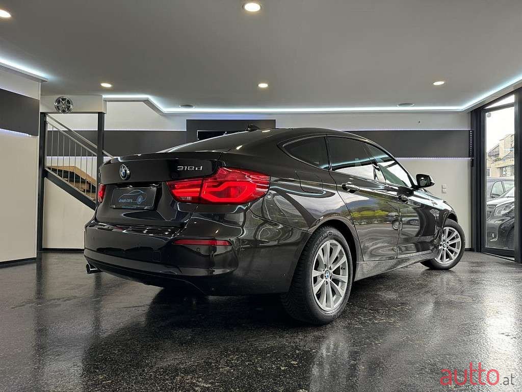 2017' BMW 3Er-Reihe photo #3