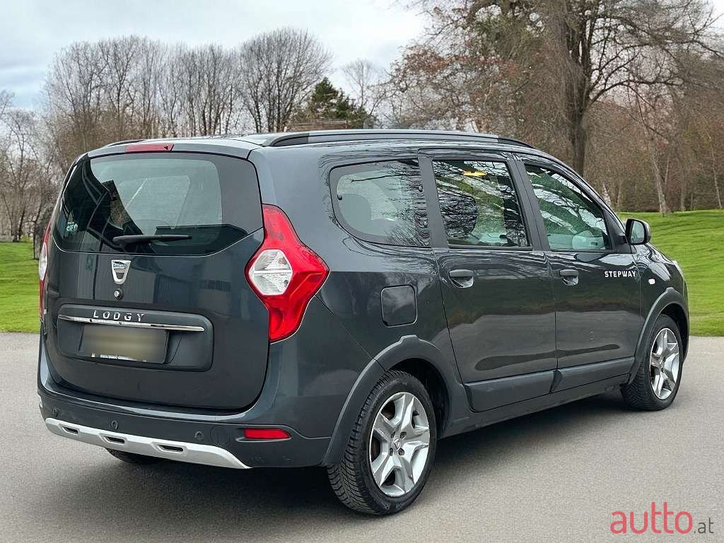 2018' Dacia Lodgy photo #5