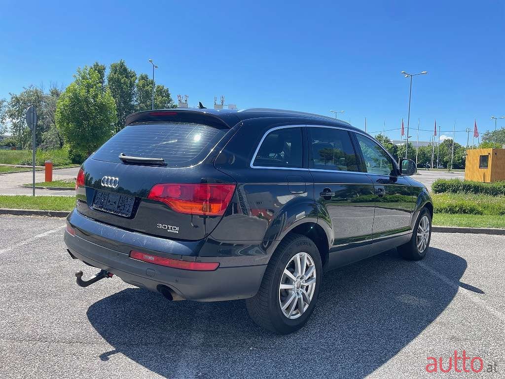 2008' Audi Q7 photo #3