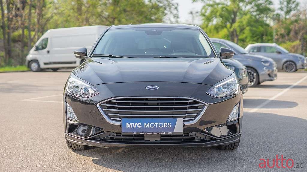 2021' Ford Focus photo #2