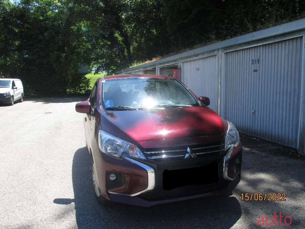 2020' Mitsubishi Space Star photo #4