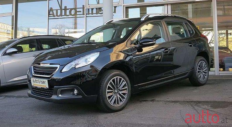 2013' Peugeot 2008 photo #3