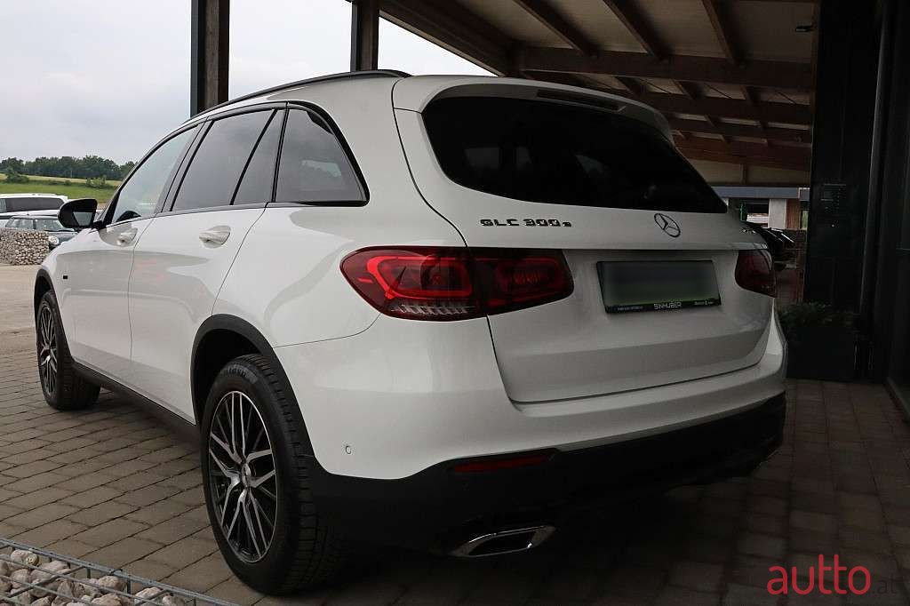 2020' Mercedes-Benz Glc-Klasse photo #3