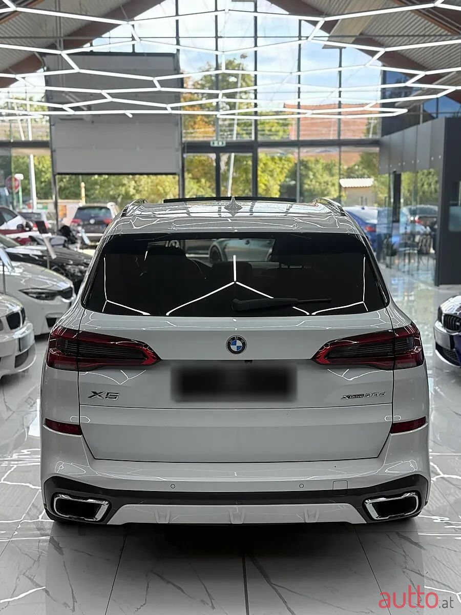 2019' BMW X5 photo #5