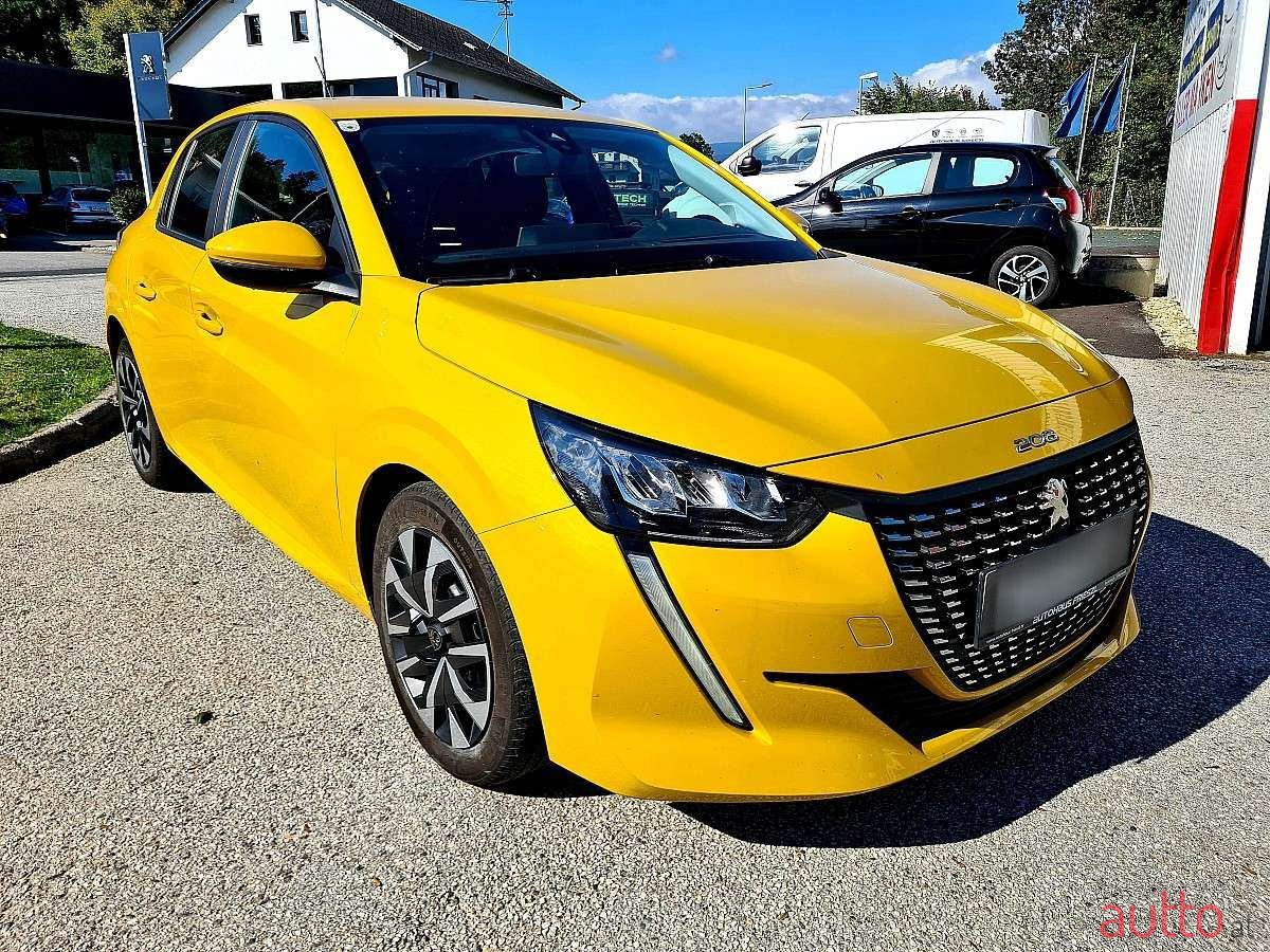 2020' Peugeot 208 photo #5