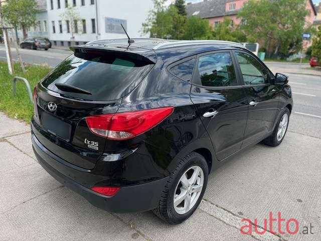 2011' Hyundai ix35 photo #5