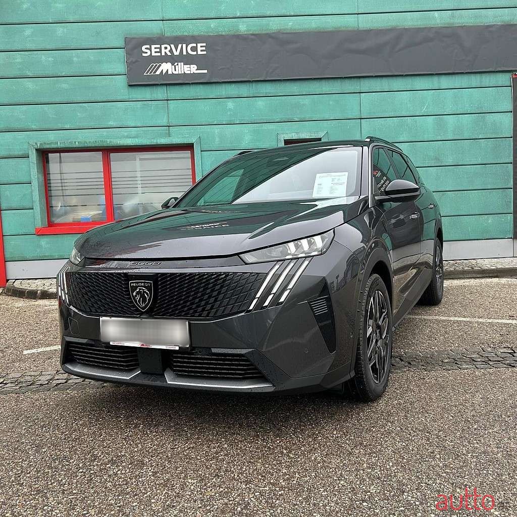 2024' Peugeot 5008 photo #1