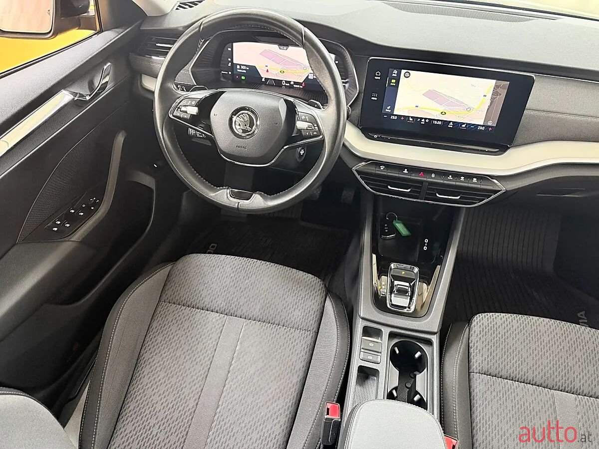 2023' Skoda Octavia photo #2