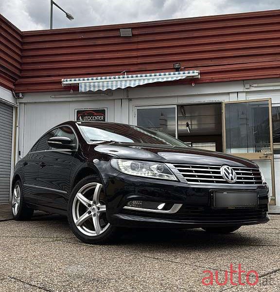 2014' Volkswagen Passat photo #5
