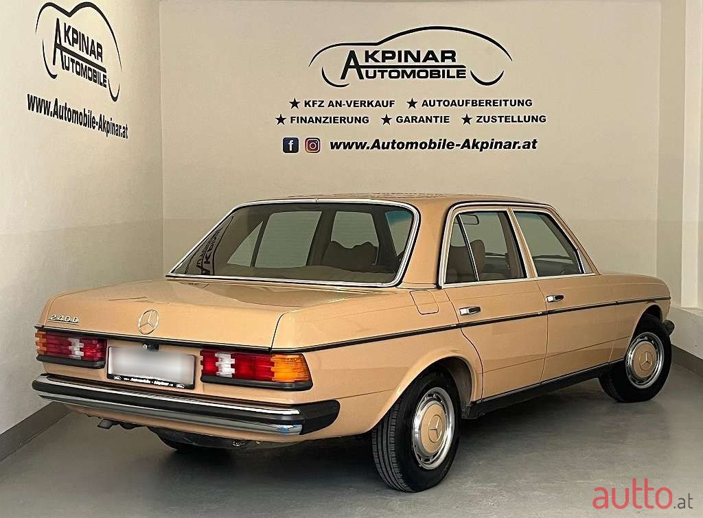 1977' Mercedes-Benz W123 240 D photo #2