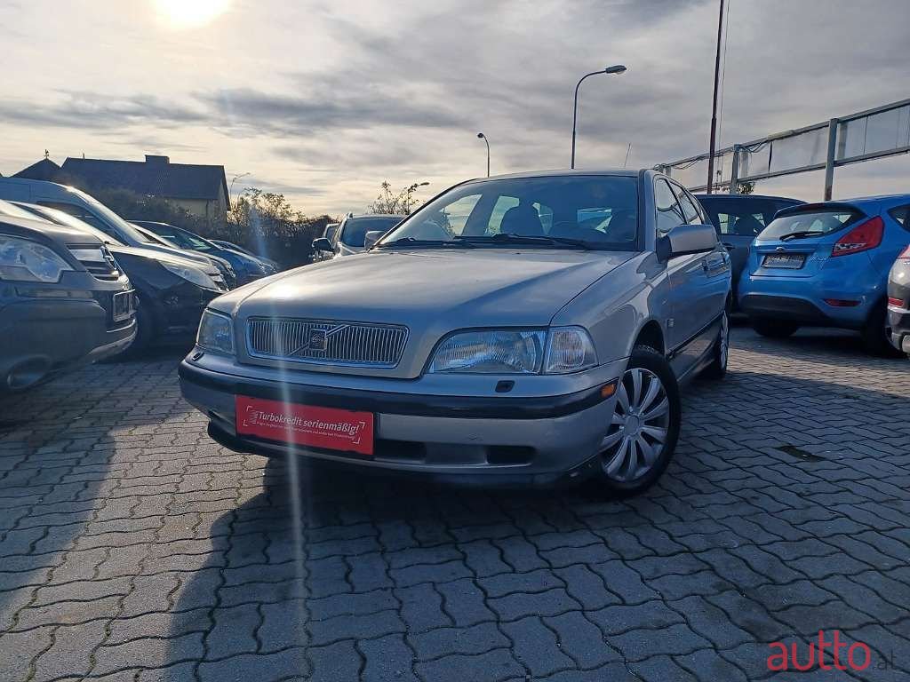 1999' Volvo V40 photo #5