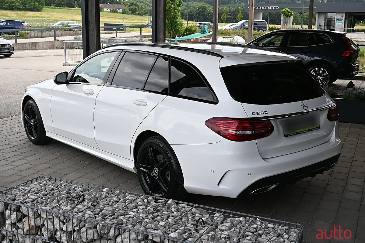 2018' Mercedes-Benz C-Klasse photo #3