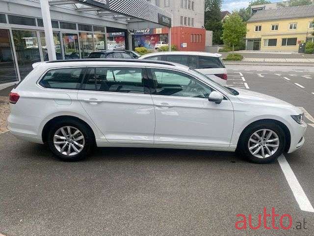 2015' Volkswagen Passat photo #6